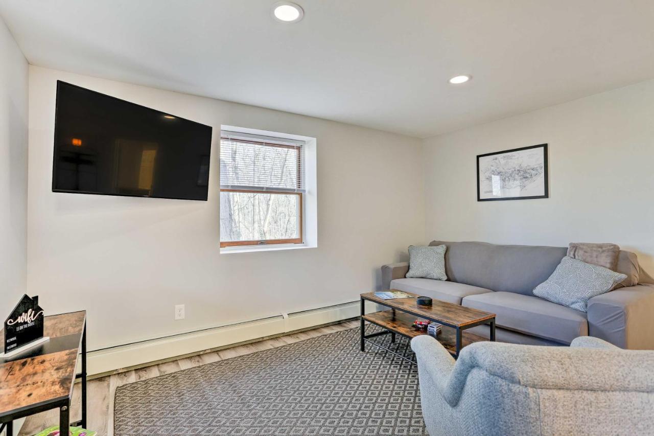 Charming Beacon Apt With Fire Pit Near Hiking! Exterior foto